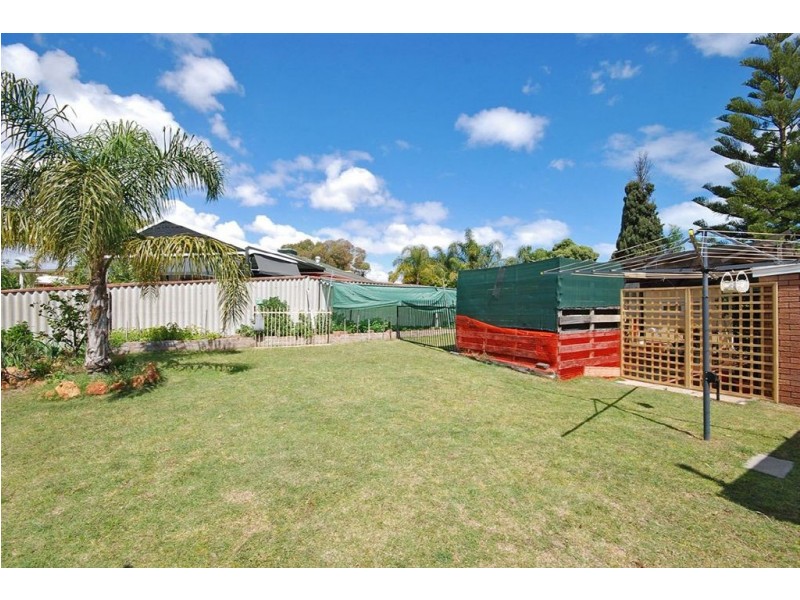 7 Mildura Road, Craigie WA 6025