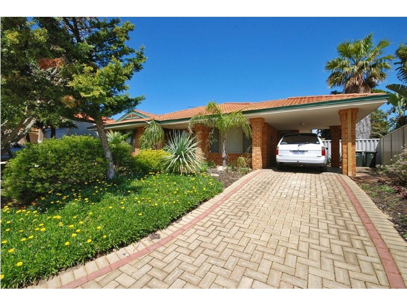 9 Lowana Court, Currambine WA 6028
