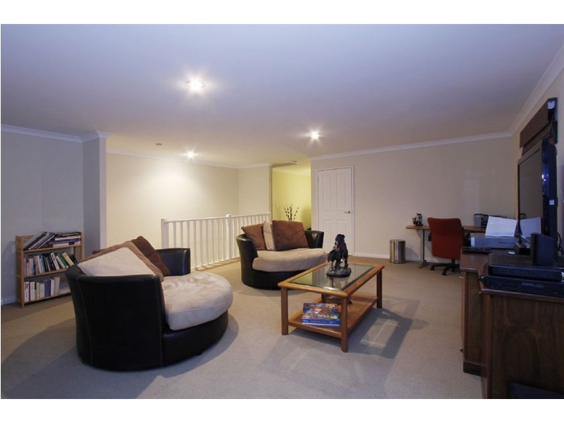 158 Golf Links Drive, Carramar WA 6031