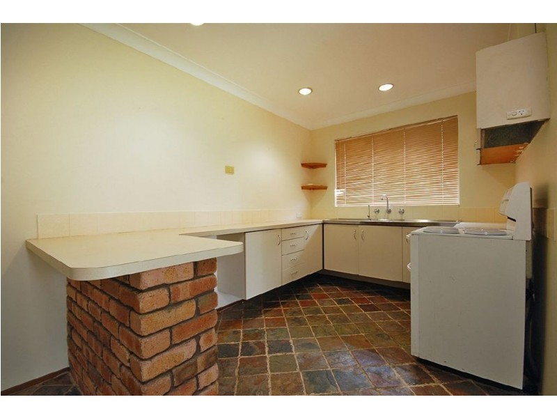 11 Allinga Crescent, Craigie WA 6025