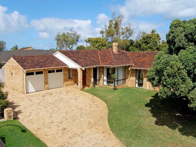 12 Holbrook Gardens, Carine WA 6020