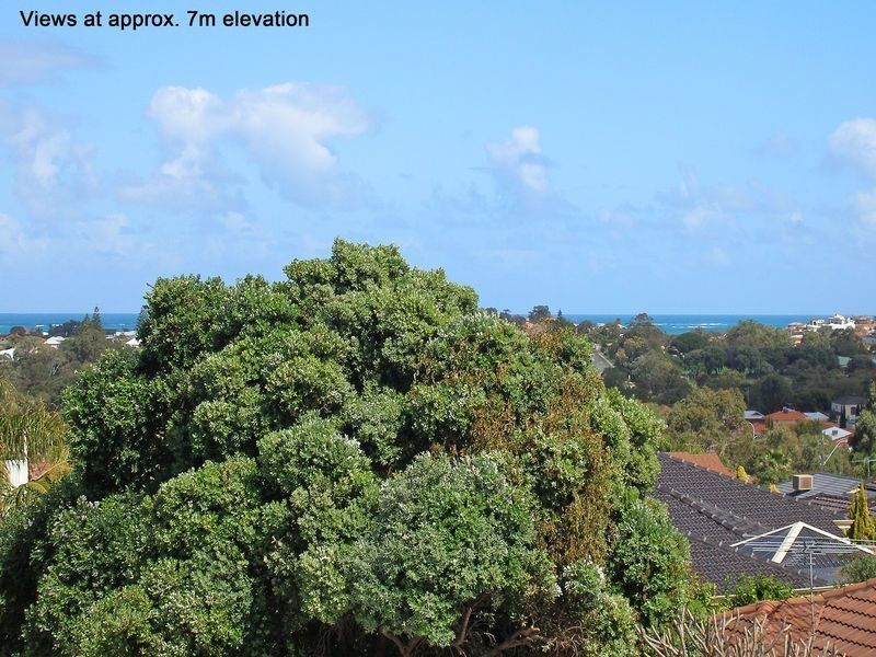 12 Holbrook Gardens, Carine WA 6020