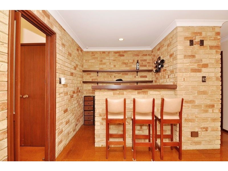 12 Holbrook Gardens, Carine WA 6020