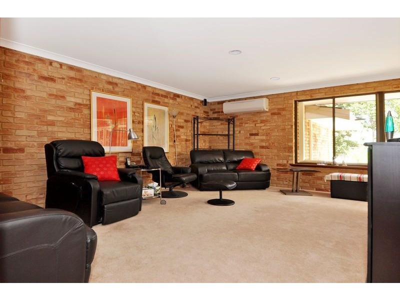 12 Holbrook Gardens, Carine WA 6020