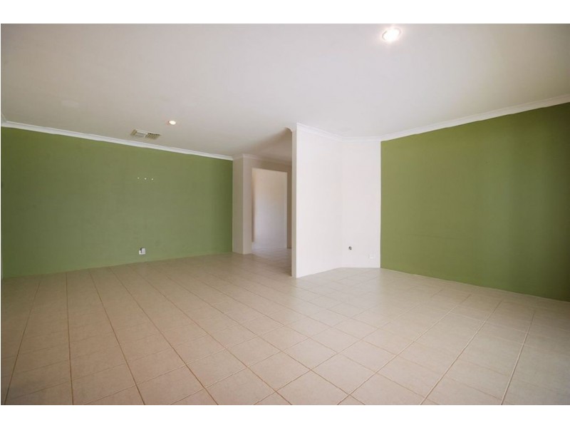 32 Marriot Turn, Currambine WA 6028