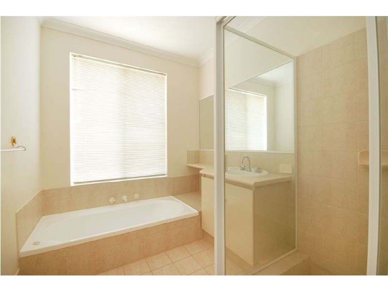 32 Marriot Turn, Currambine WA 6028