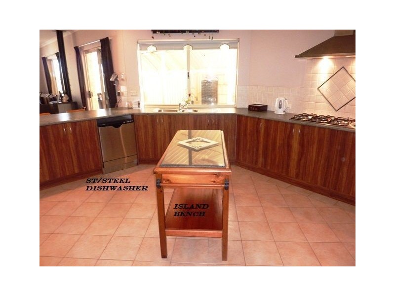 5 Ashbrook Avenue, Pearsall WA 6065