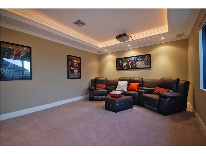 17 Naismith Road, Tapping WA 6065