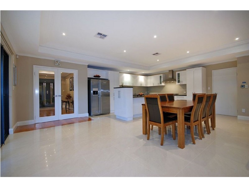 17 Naismith Road, Tapping WA 6065