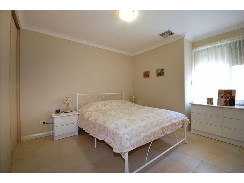 130 Warrandyte Drive, Craigie WA 6025