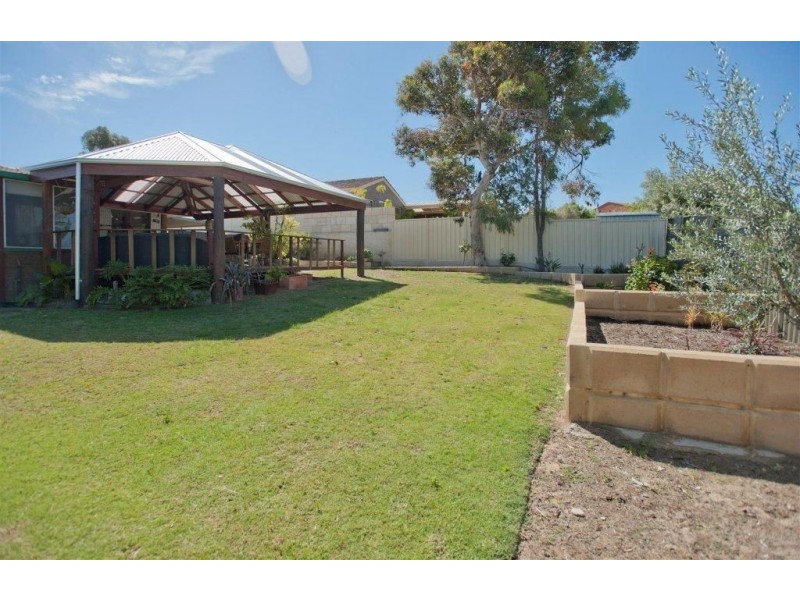 12 Flotilla Drive, Heathridge WA 6027