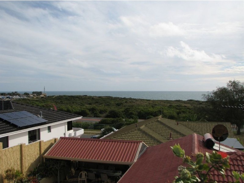 62 Southern Cross Circle, Ocean Reef WA 6027