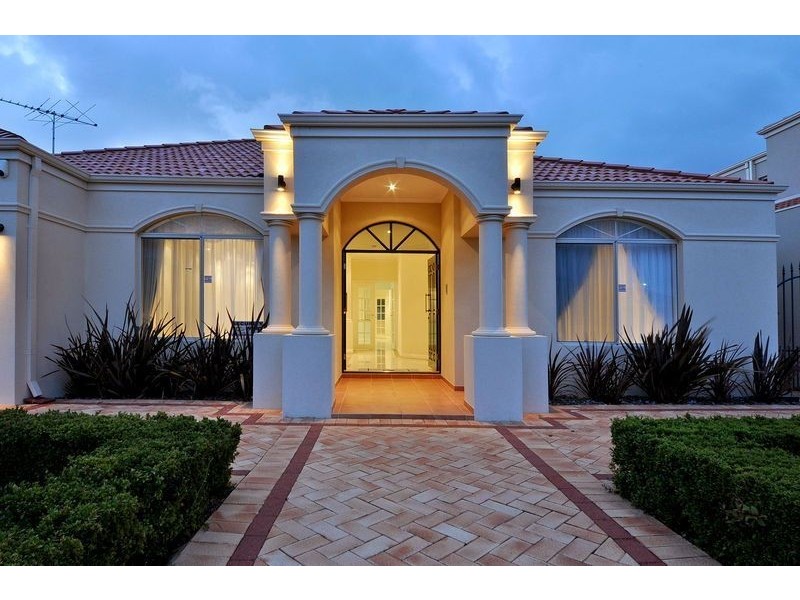 4 Linnett Brace, Darch WA 6065