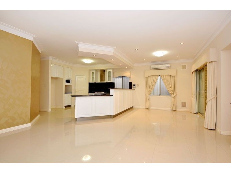 4 Linnett Brace, Darch WA 6065