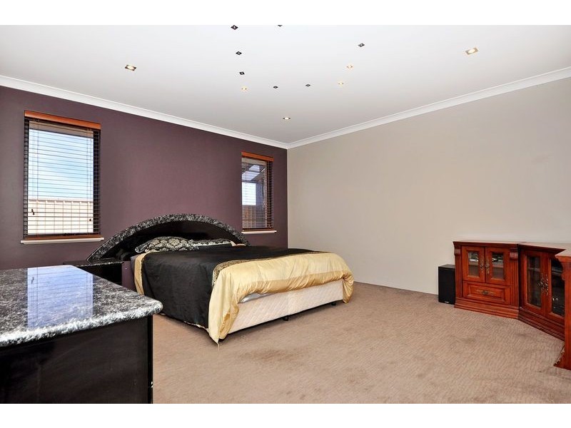 17 Geneva Heights, Hocking WA 6065