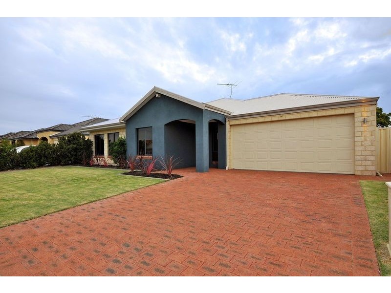 27 Regency Avenue, Madeley WA 6065