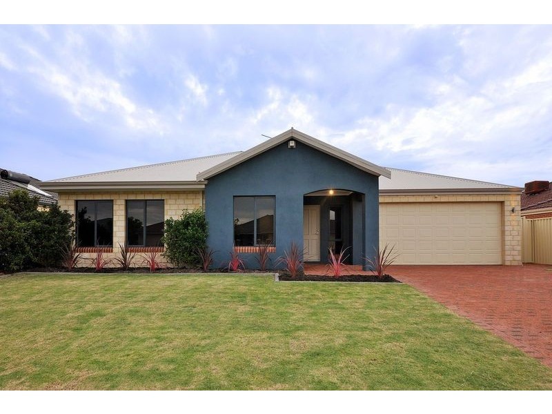 27 Regency Avenue, Madeley WA 6065