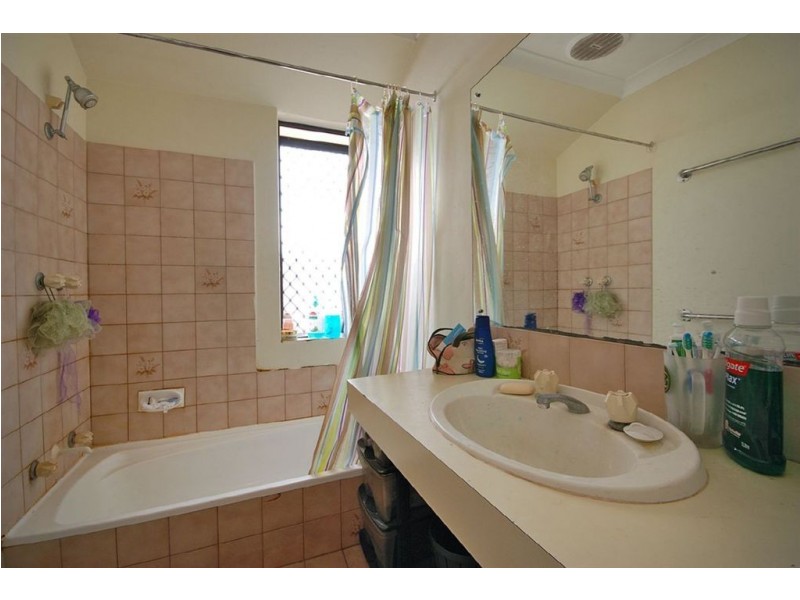 144 Dampier Avenue, Mullaloo WA 6027