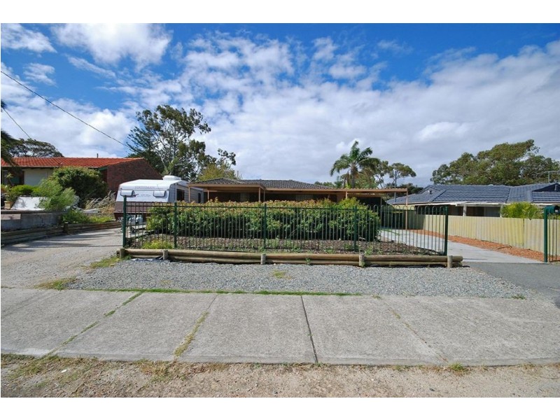 15 Arawa Place, Craigie WA 6025