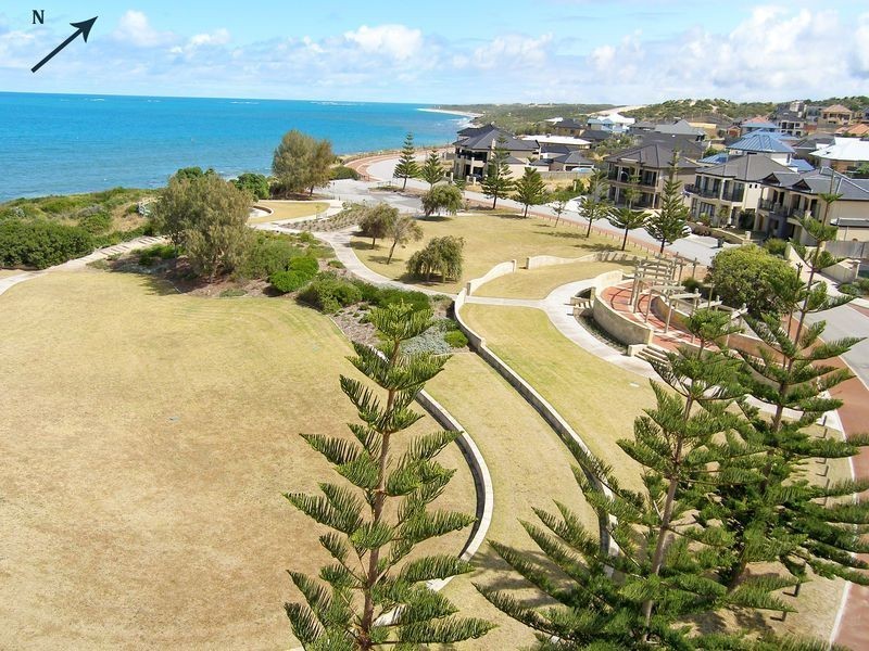 222 Ocean Drive, Quinns Rocks WA 6030