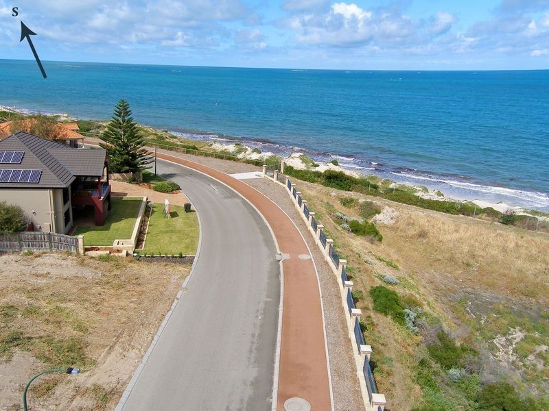 222 Ocean Drive, Quinns Rocks WA 6030