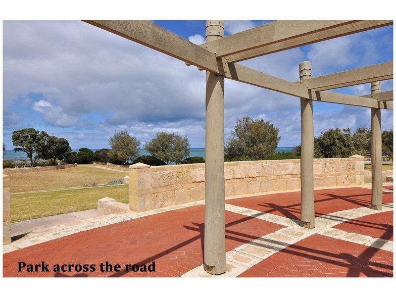 222 Ocean Drive, Quinns Rocks WA 6030