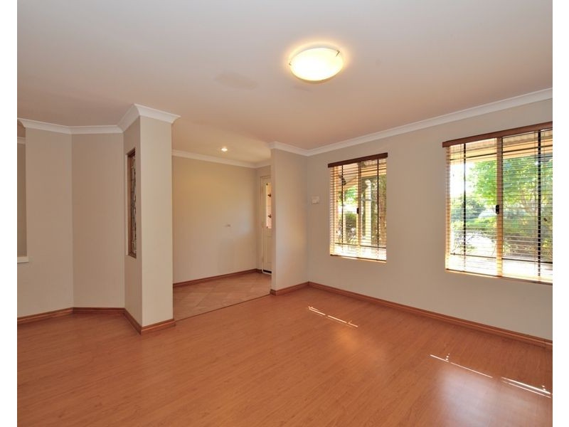 4 Broughton Heights, Kinross WA 6028