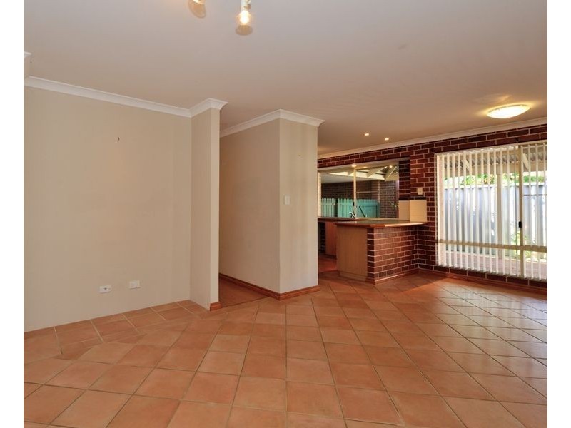 4 Broughton Heights, Kinross WA 6028