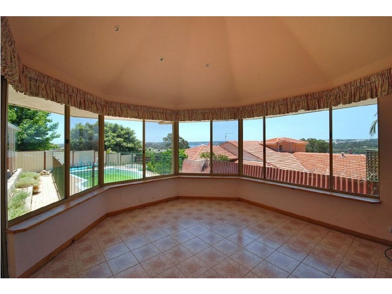 4 Crest Court, Edgewater WA 6027