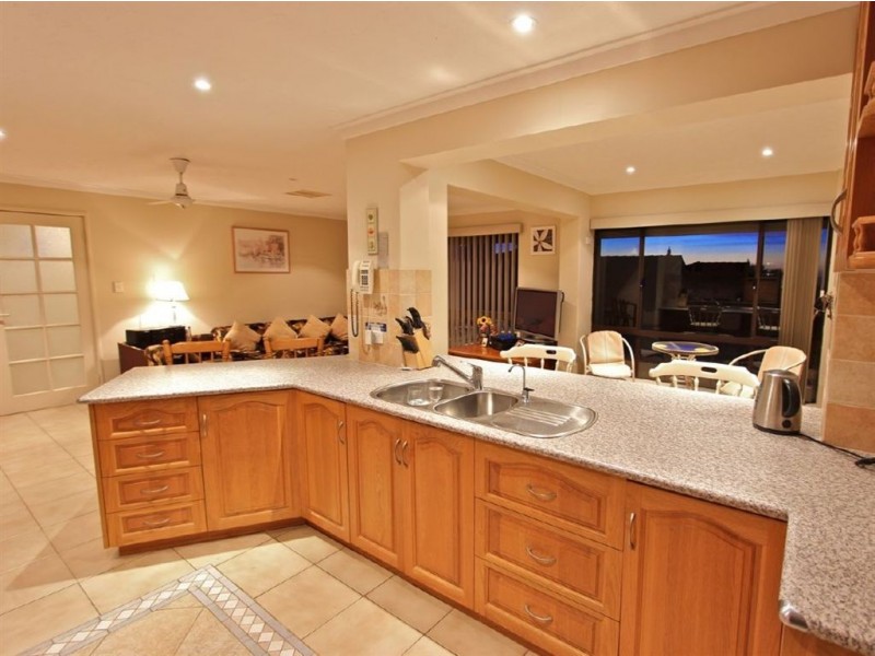 2 Gwedue Court, Mullaloo WA 6027