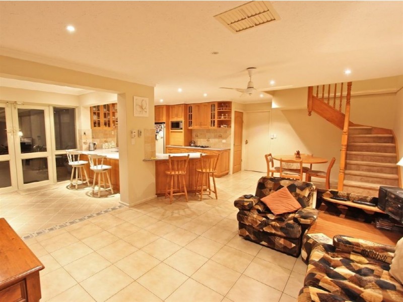 2 Gwedue Court, Mullaloo WA 6027