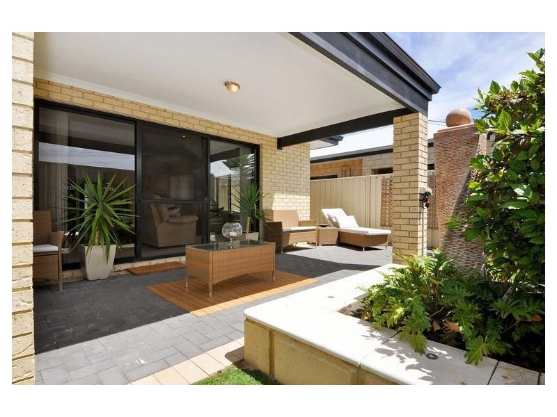 22b Hursthill Street, Madeley WA 6065