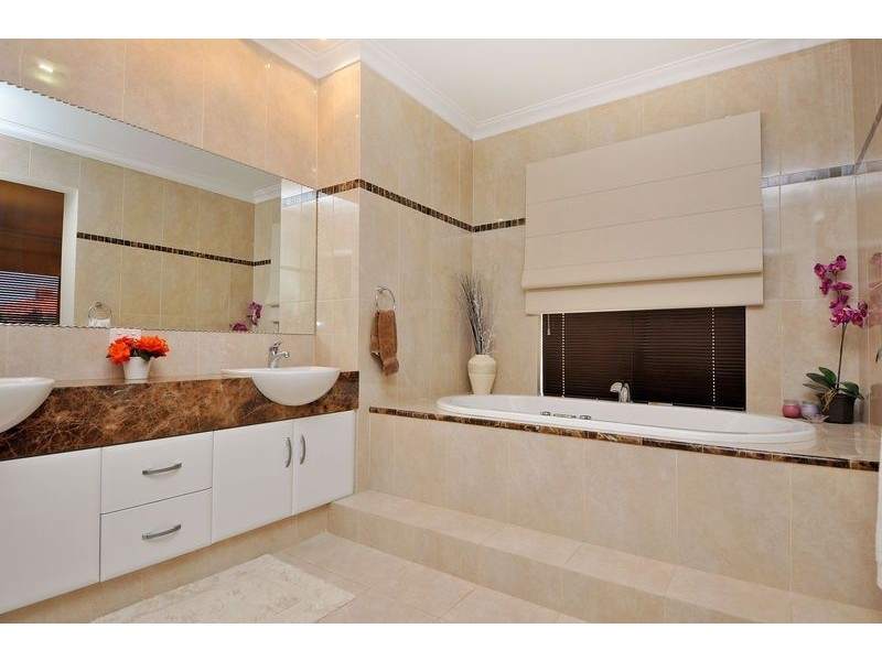 59 Sovrano Avenue, Madeley WA 6065