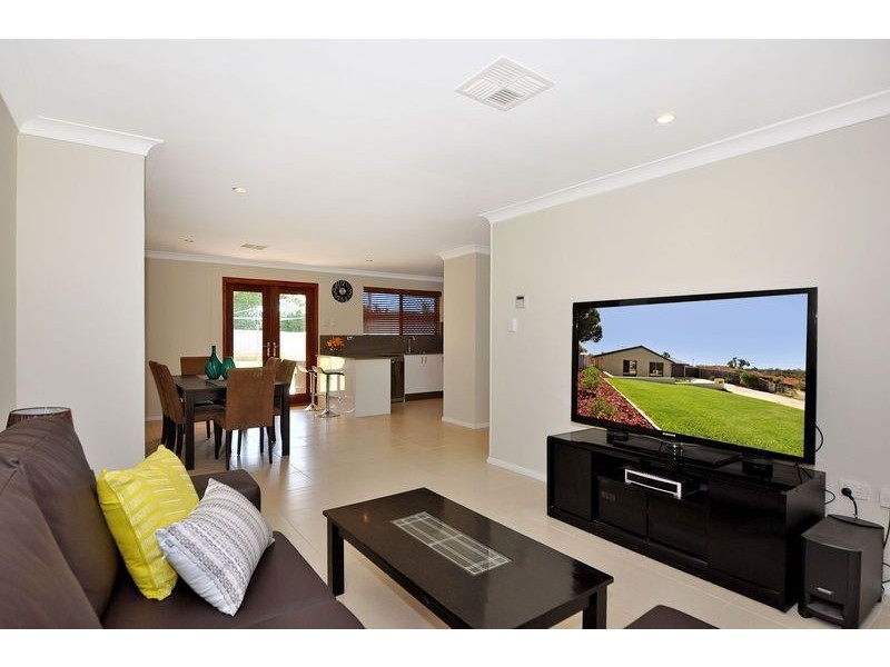 25 Quesnel Place, Joondalup WA 6027