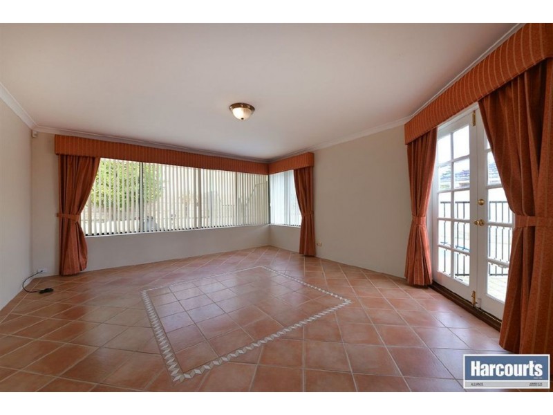 4 Conrad Way, Currambine WA 6028