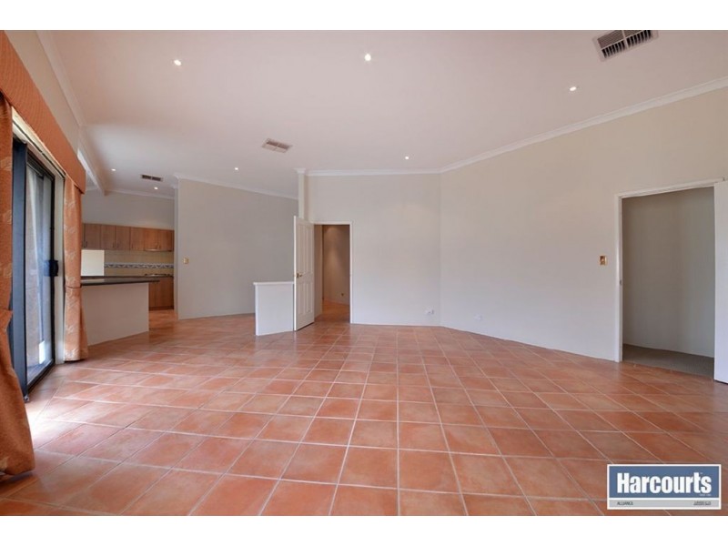 4 Conrad Way, Currambine WA 6028