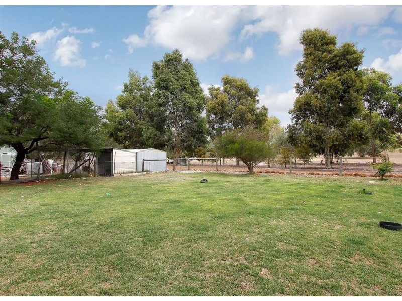 15 Limousin Way, Lower Chittering WA 6084