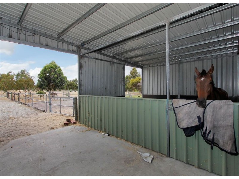 15 Limousin Way, Lower Chittering WA 6084