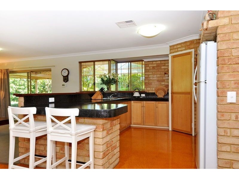 15 Springwood Way, Woodvale WA 6026