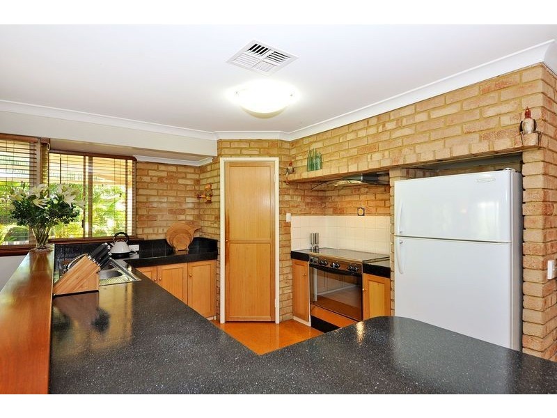 15 Springwood Way, Woodvale WA 6026