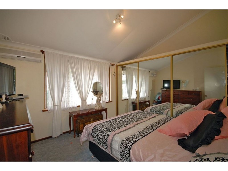 2 Esk Close, Craigie WA 6025