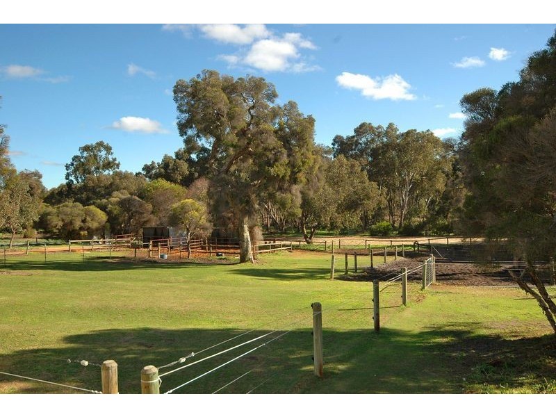 333 Badgerup Road, Wanneroo WA 6065