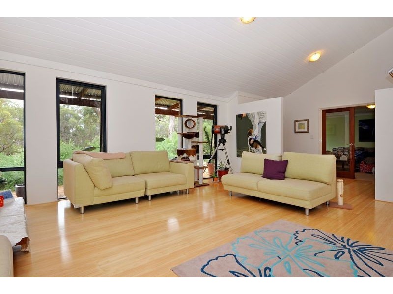 144 Gibbs Road, Nowergup WA 6032