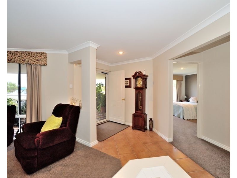 34 Glencoe Loop, Kinross WA 6028