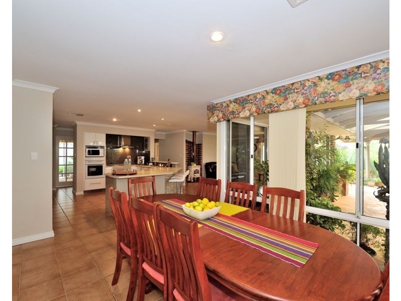 34 Glencoe Loop, Kinross WA 6028