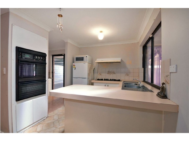 9 Wayfarer Road, Heathridge WA 6027