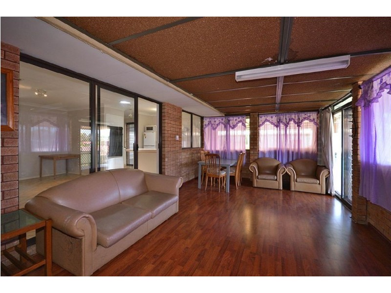 9 Wayfarer Road, Heathridge WA 6027