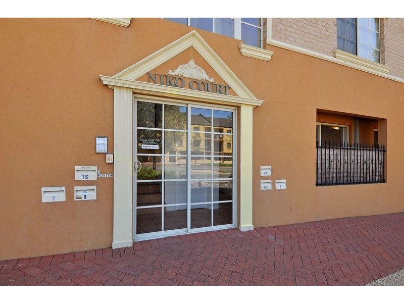 3/2 Plaistow Street, Joondalup WA 6027