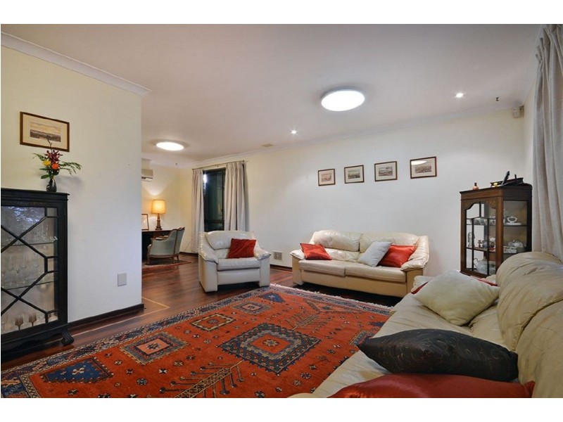 1 Palm Mews, Edgewater WA 6027