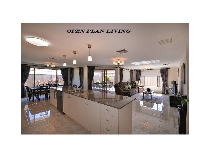 15 Helsinki Terrace, Wanneroo WA 6065